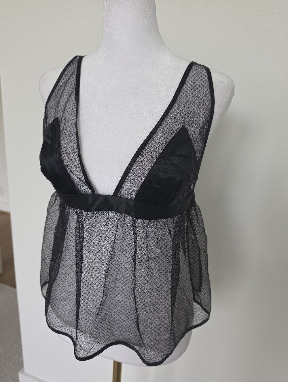Y2K Victoria's Secret 100% Silk Sheer Mesh Babydoll Cami Black L - Picture 2 of 10